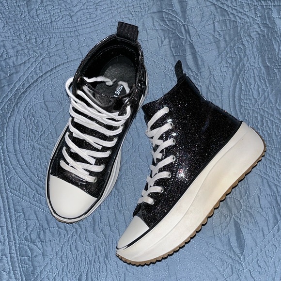 STEVE MADDEN WINNONA PLATFORM HIGH-TOP SNEAKER - KIDS' size 2 - Picture 10 of 10